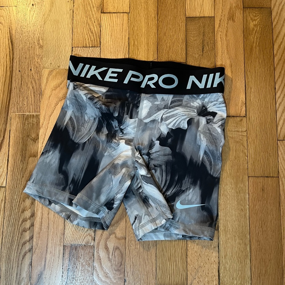 Nike Pro Women's Athletic Shorts - Black and Gray